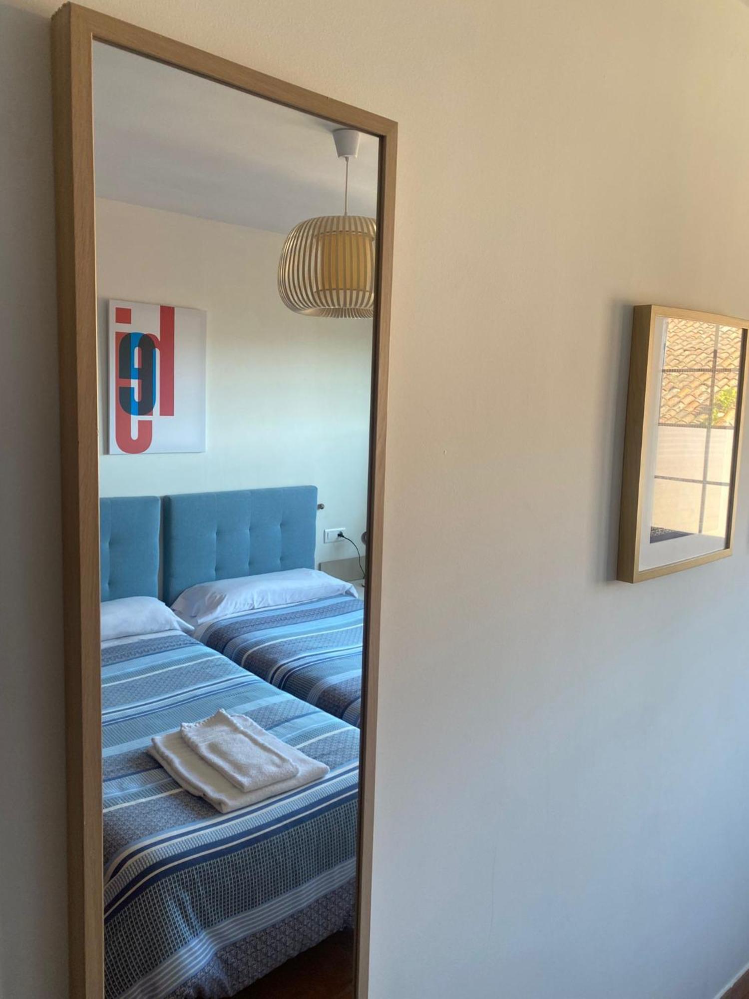 Apartamentos Hevia Вальявисьоса Экстерьер фото